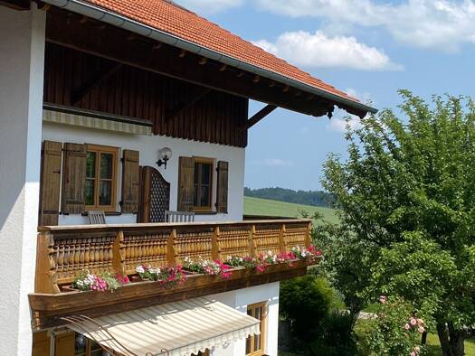 Wohnung zur Miete 1.300 € 3,5 Zimmer 105 m² Geschoss 1/1 frei ab sofort Kreuz Glonn 85625