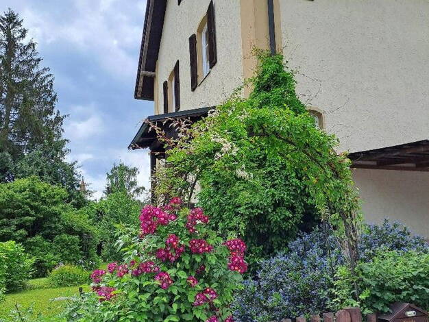 Mehrfamilienhaus zum Kauf provisionsfrei 365.000 € 7 Zimmer 170 m² 580 m² Grundstück Maxhütte Maxhütte-Haidhof 93142