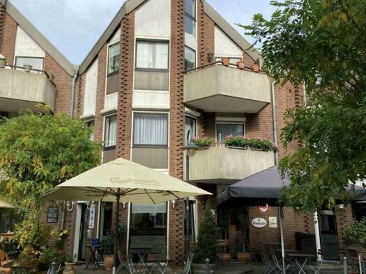 Wohnung zur Miete 1.080 € 5 Zimmer 110 m² Geschoss 1/3 frei ab sofort Lank-Latum Meerbusch 40668