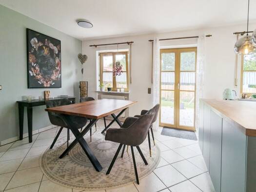 Haus zur Miete 1.450 € 4 Zimmer 130 m² 650 m² Grundstück Fachenliehen Rechtmehring 83562