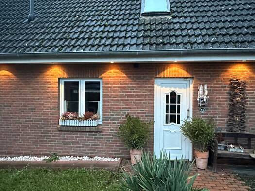 Doppelhaushälfte zur Miete 1.950 € 4 Zimmer 120 m² frei ab 01.02.2026 Wedel 22880