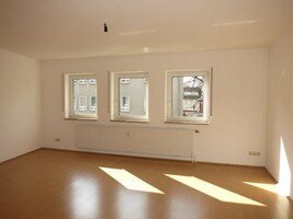 Wohnung zur Miete 700 € 3 Zimmer 94 m²<br/>Wohnfläche ab sofort<br/>Verfügbarkeit Schnieglinger Str. Sandberg Nürnberg 90419