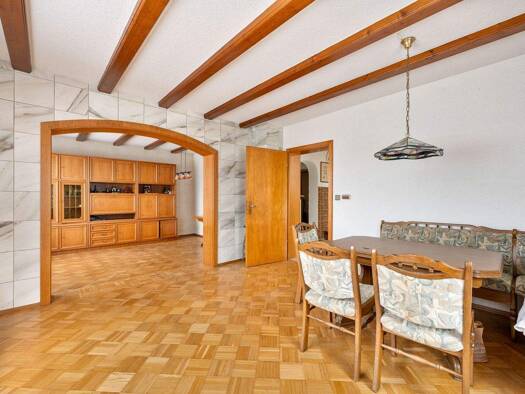 Einfamilienhaus zum Kauf 325.000 € 6 Zimmer 125 m² 1.728 m² Grundstück Ittlingen 74930