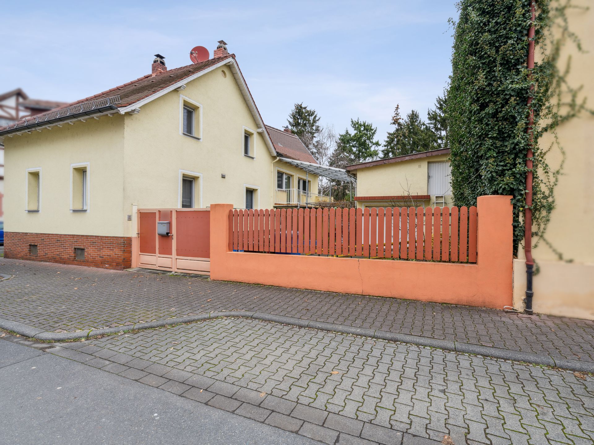 Einfamilienhaus zum Kauf 398.000 € 7 Zimmer 120 m²<br/>Wohnfläche 236 m²<br/>Grundstück Ober-Ramstadt Ober-Ramstadt 64372