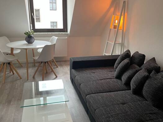 Wohnung zur Miete 830 € 2 Zimmer 46 m² Geschoss 4/4 frei ab sofort Sanderau Würzburg 97072