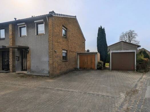 Reihenendhaus zum Kauf provisionsfrei 239.000 € 3 Zimmer 72 m² 434 m² Grundstück Asberg Moers 47441