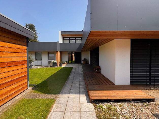 Bungalow zum Kauf provisionsfrei 890.000 € 14 Zimmer 502 m² 1.500 m² Grundstück Klütviertel Hameln 31787