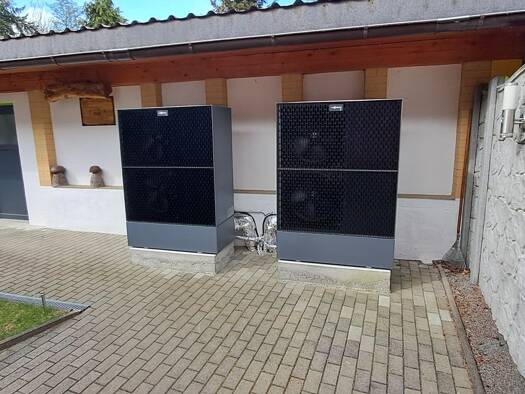 Haus zum Kauf provisionsfrei 670.000 € 17 Zimmer 618 m² 15.534 m² Grundstück Splau Bad Schmiedeberg 06905