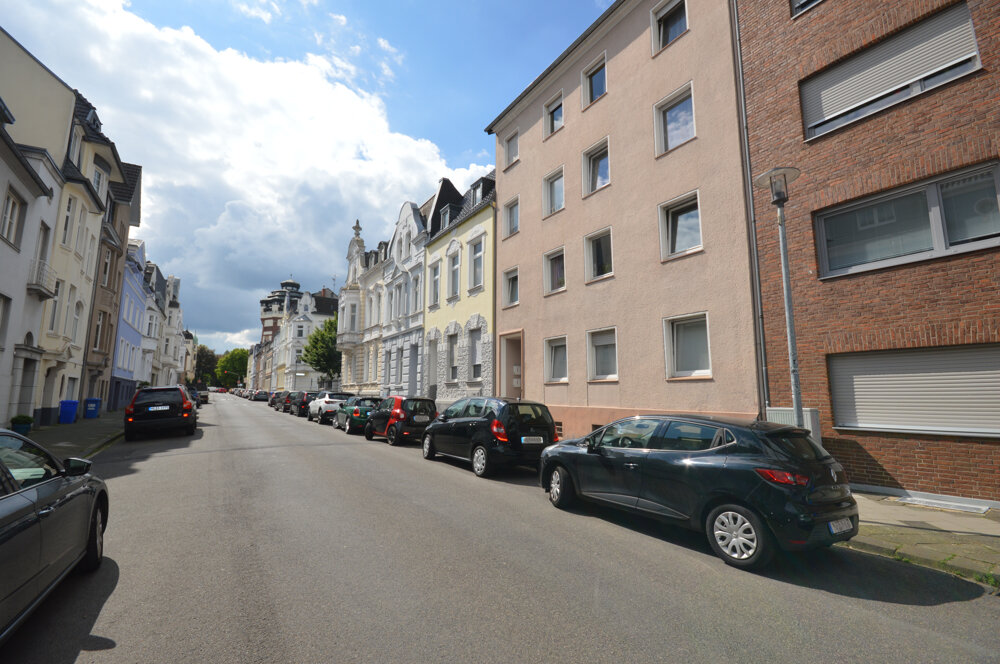 Mehrfamilienhaus zum Kauf als Kapitalanlage geeignet 579.000 € 381 m²<br/>Wohnfläche 420 m²<br/>Grundstück Am Wasserturm Mönchengladbach 41061