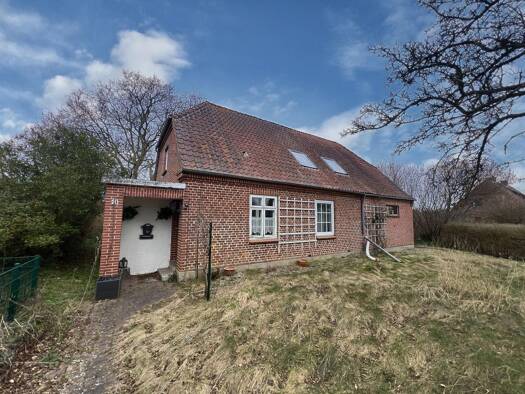 Einfamilienhaus zum Kauf 225.000 € 8 Zimmer 171,4 m² 1.247 m² Grundstück Behrensdorf 24321