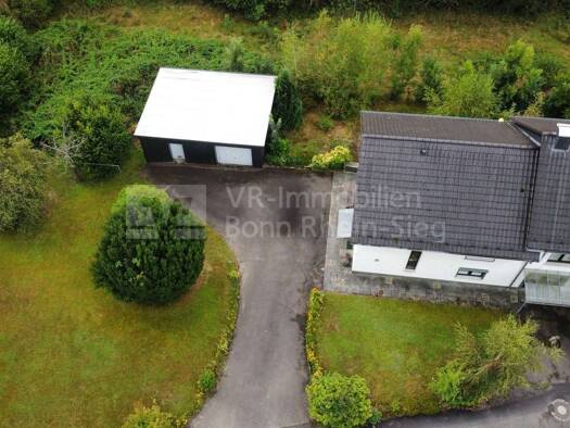 Mehrfamilienhaus zum Kauf 369.000 € 7 Zimmer 165 m² 2.828 m² Grundstück Harth Ruppichteroth 53809