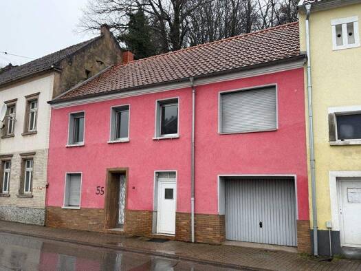 Reihenmittelhaus zum Kauf 165.000 € 5 Zimmer 106 m² 265 m² Grundstück Honzrath Beckingen 66701