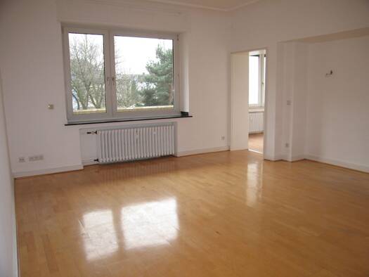 Studio zur Miete 790 € 2,5 Zimmer 101 m² 1. Geschoss frei ab 01.01.2026 Neudorf-Nord Duisburg 47057