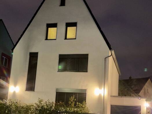Einfamilienhaus zur Miete 3.627 € 7 Zimmer 186 m² frei ab 01.02.2026 Volmerswerther Straße Bilk Düsseldorf 40221