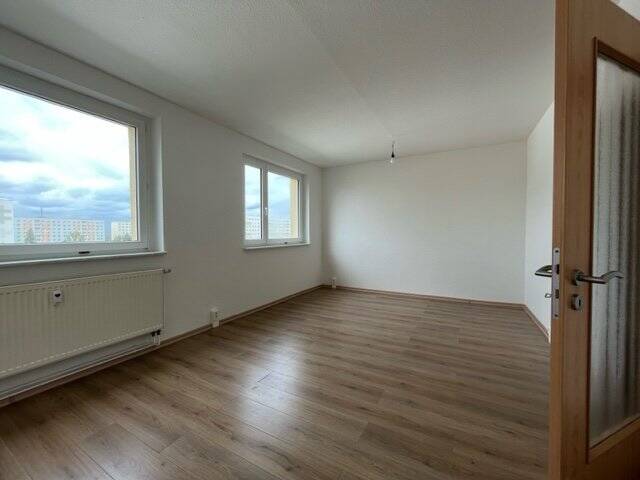 Property thumbnail 2