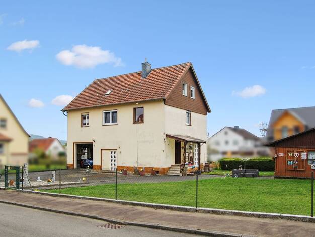 Einfamilienhaus zum Kauf 219.000 € 7 Zimmer 168,6 m² 768 m² Grundstück frei ab 01.12.2025 Haina Haina 35114