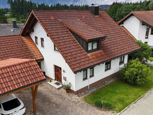 Einfamilienhaus zum Kauf 499.000 € 7 Zimmer 170 m² 600 m² Grundstück frei ab 01.01.2027 Bonndorf Bonndorf im Schwarzwald 79848