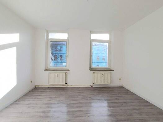 Wohnung zur Miete 340 € 3 Zimmer 61,8 m² 2. Geschoss frei ab sofort Brunnenstraße 1 Aschersleben Aschersleben 06449