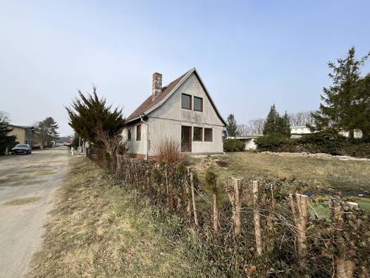 Einfamilienhaus zum Kauf 59.000 € 4 Zimmer 90 m² 604 m² Grundstück frei ab sofort Forst-Stadt Forst 03149