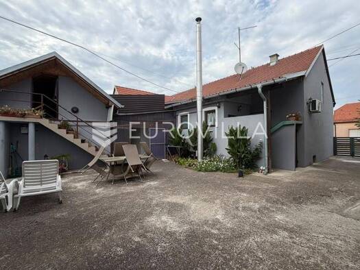 Einfamilienhaus zum Kauf 210.000 € 6 Zimmer 284 m² Đakovo Đakovo 31400