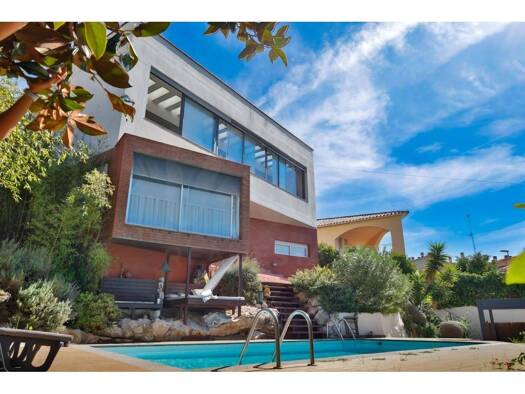 Villa zum Kauf 1.250.000 € 6 Zimmer 354 m² 698 m² Grundstück Sitges 08870