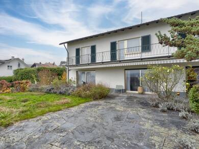 Einfamilienhaus zum Kauf 1.940.000 € 10 Zimmer 200 m² 3.000 m² Grundstück Lörrach 79539