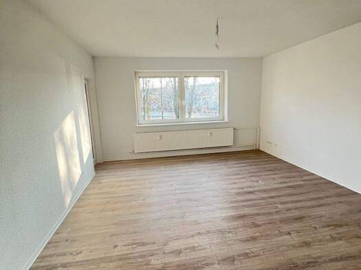 Wohnung zur Miete 599 € 4 Zimmer 78,5 m² 2. Geschoss frei ab 01.04.2026 Ostlandstraße 15 Rendsburg 24768