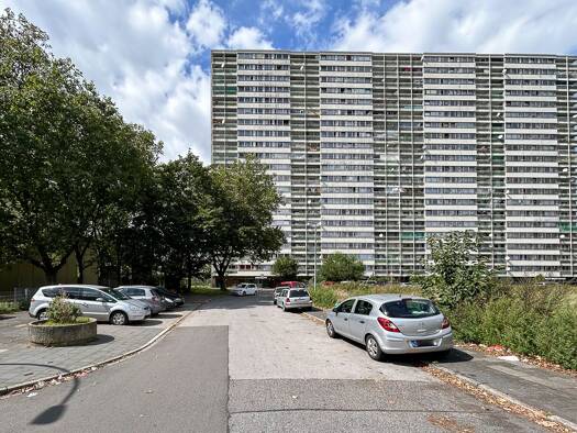 Wohnung zum Kauf 20.000 € 3 Zimmer 84 m² 13. Geschoss Hochheide Duisburg 47198
