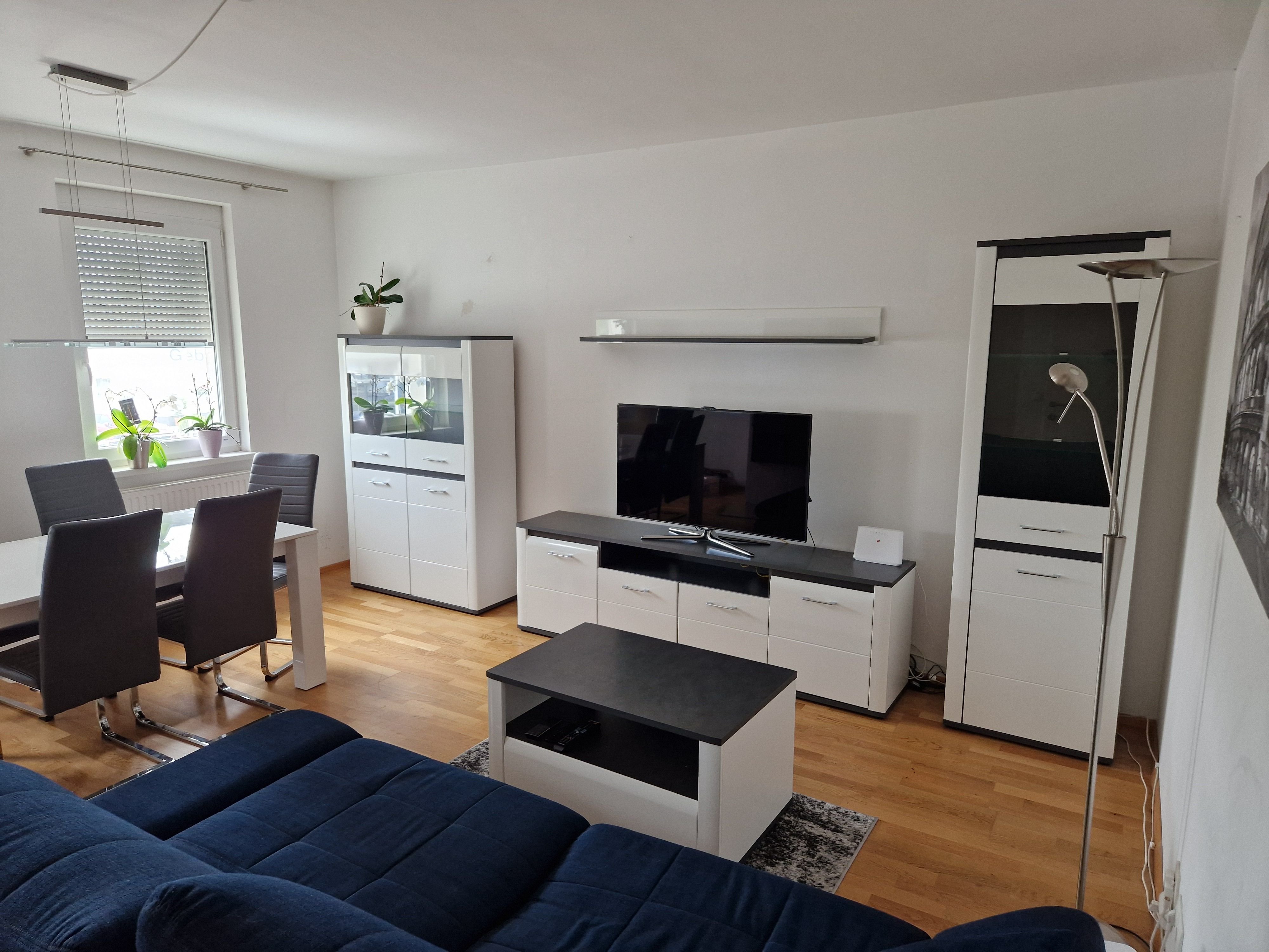 Terrassenwohnung zur Miete 1.560 € 4 Zimmer 125 m²<br/>Wohnfläche 1.<br/>Geschoss ab sofort<br/>Verfügbarkeit Wiener Neustadt(Stadt) 2700