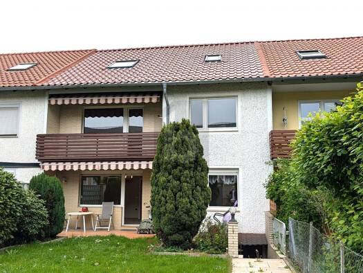 Reihenmittelhaus zum Kauf 260.000 € 8 Zimmer 176 m² 301 m² Grundstück Laagberg Wolfsburg 38440