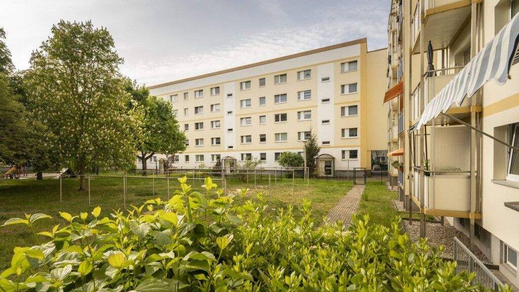 Wohnung zur Miete 400 € 3 Zimmer 60,9 m² 5. Geschoss frei ab 01.04.2026 Sosaer Straße 5 Thekla Leipzig 04349