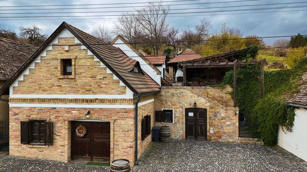 Haus zum Kauf provisionsfrei 315.000 € 4 Zimmer 160 m² 1.700 m² Grundstück Váralja