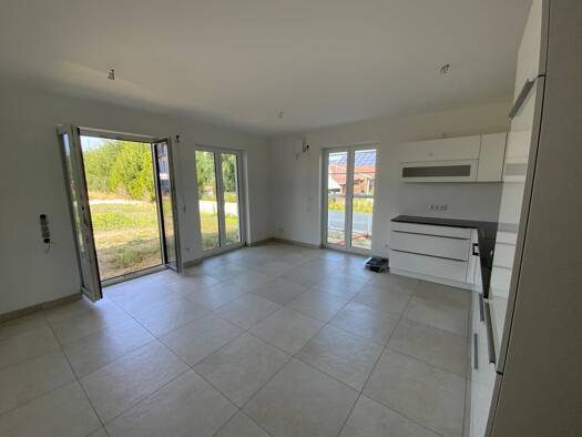 Terrassenwohnung zum Kauf provisionsfrei 332.800 € 2 Zimmer 60 m² Geschoss EG/1 frei ab 30.11.2026 Adelshausen Karlskron 85123