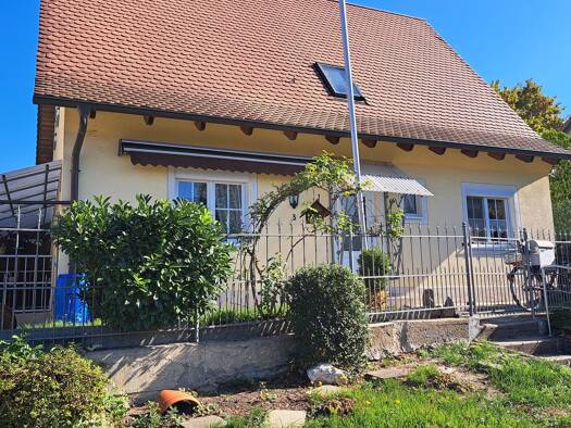 Einfamilienhaus zum Kauf 275.000 € 7 Zimmer 164 m² 216 m² Grundstück frei ab sofort Wiesentheid Wiesentheid 97353