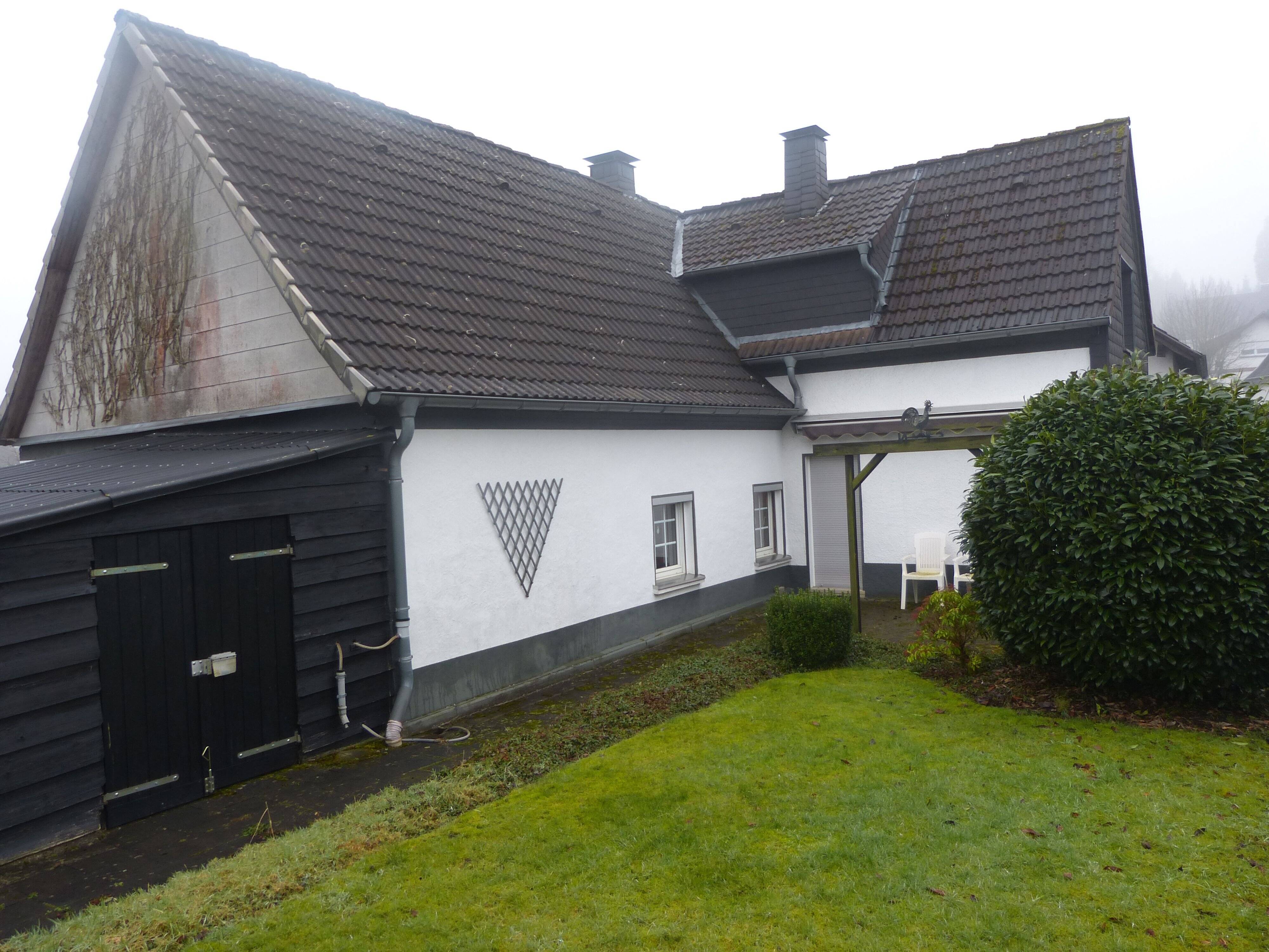 Immobilie in Neuenrade - Eingeschossiges Wohnhaus im Ortskern von Neuenrade-Küntrop. - Bild 1