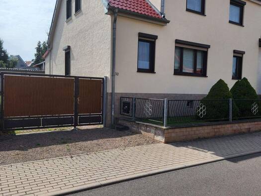 Haus zum Kauf 209.000 € 8 Zimmer 180 m² 574 m² Grundstück Nauendorf Georgenthal 99887