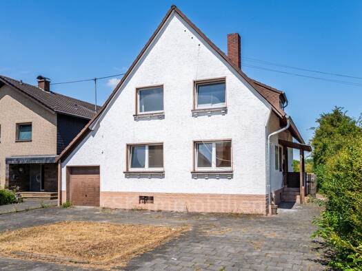 Mehrfamilienhaus zum Kauf 398.000 € 6 Zimmer 153 m² 689 m² Grundstück Rheidt Niederkassel 53859
