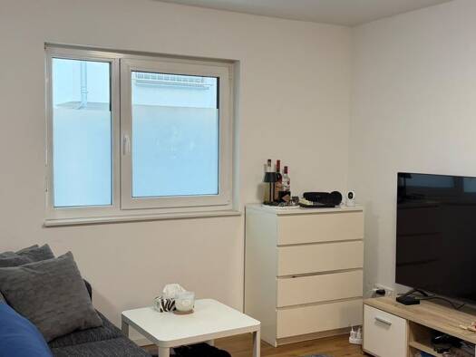 Wohnung zur Miete 730 € 1 Zimmer 35 m² Geschoss EG/4 frei ab 01.10.2026 Gerbermühlstraße 80 Sachsenhausen Frankfurt am Main 60594