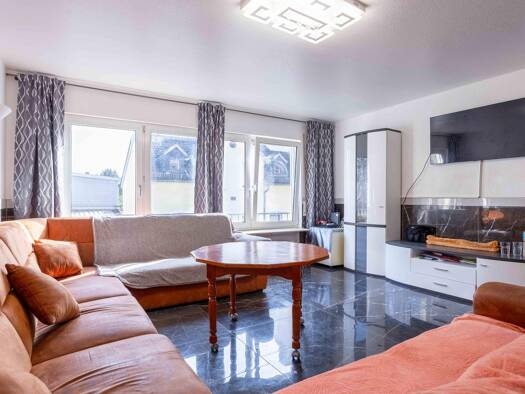 Wohnung zum Kauf 239.000 € 3 Zimmer 77 m² 1. Geschoss Hanau Hanau 63452