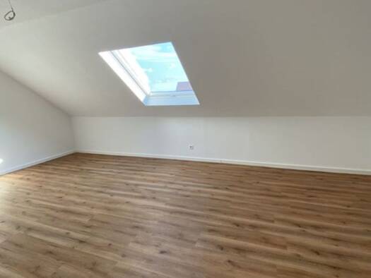 Wohnung zur Miete 750 € 2 Zimmer 89 m² Geschoss 2/2 frei ab sofort Grabenstetten 72582