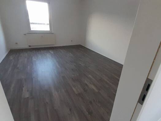 Wohnung zur Miete 420 € 3,5 Zimmer 74,1 m² 1. Geschoss frei ab sofort Antonshöhe Breitenbrunn/Erzgebirge 08359