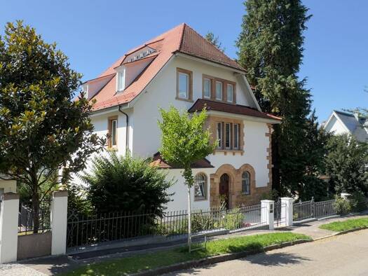 Villa zum Kauf 11 Zimmer 350 m² 1.180 m² Grundstück Innenstadt Baden-Baden 76530
