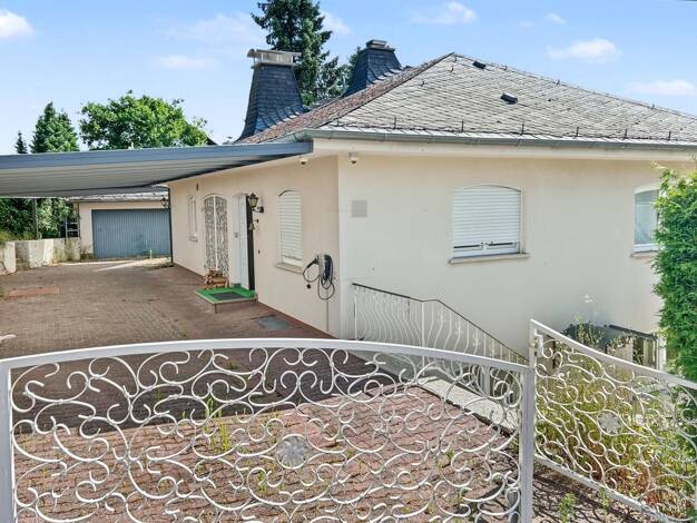 Einfamilienhaus zum Kauf 729.000 € 11 Zimmer 286 m² 1.382 m² Grundstück Wernborn Usingen 61250