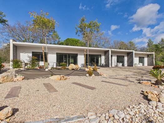 Einfamilienhaus zum Kauf 1.100.000 € 5 Zimmer 203 m² 3.000 m² Grundstück Fayence 83440