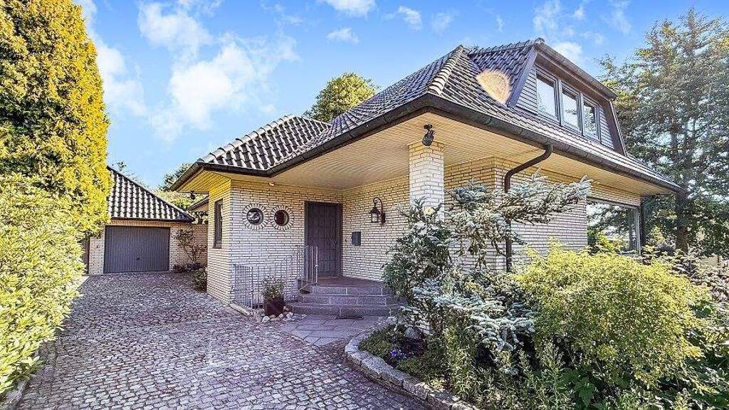 Einfamilienhaus zum Kauf 560.000 € 5 Zimmer 165 m² 807 m² Grundstück Bad Schwartau 23611