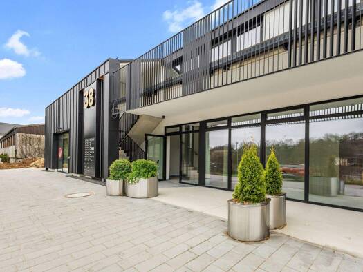 Laden zur Miete 750 € 1 Zimmer 46,1 m² Verkaufsfläche Bruckdorfer Straße 38 Sinzing 93161