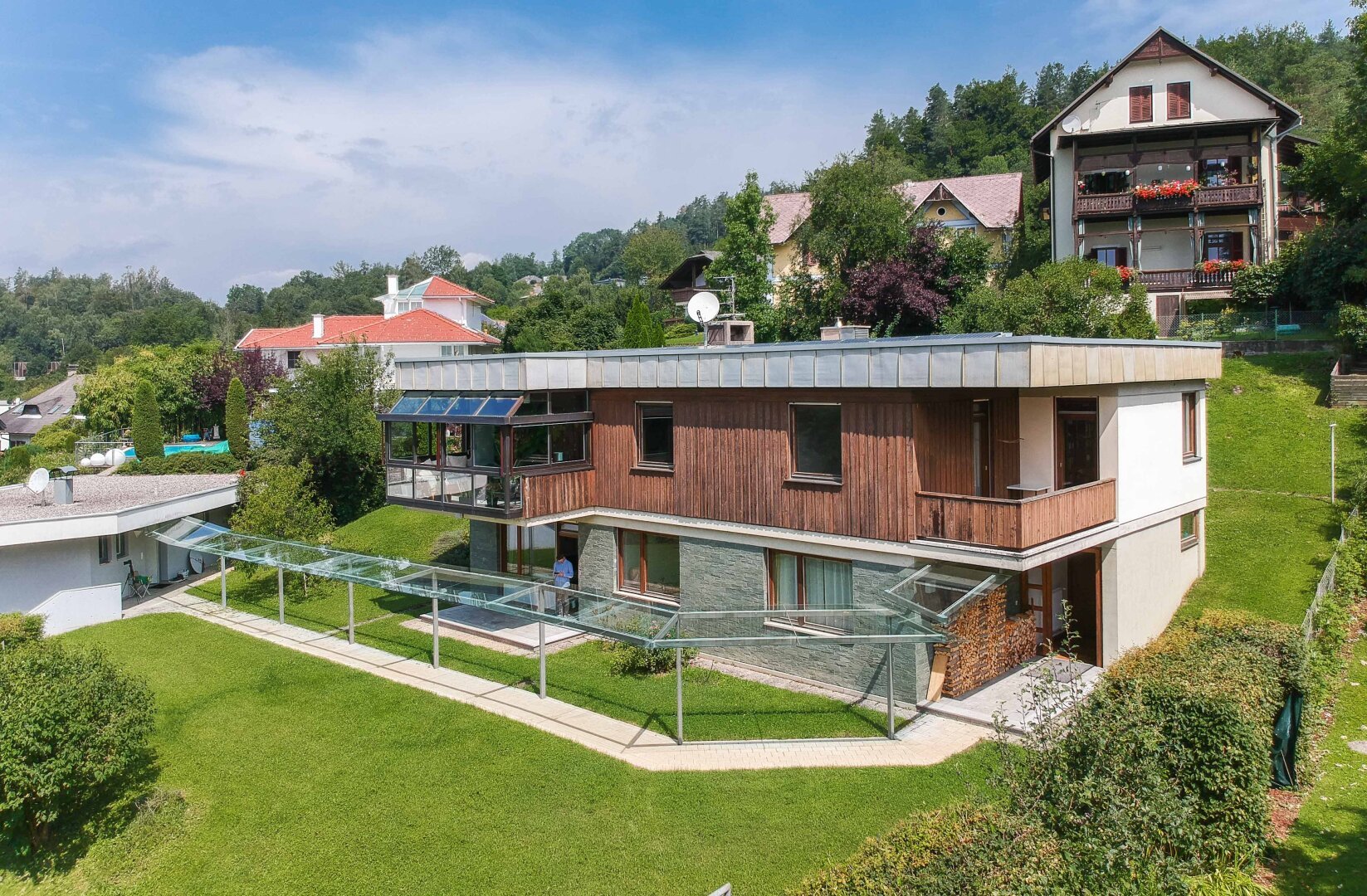 Haus zum Kauf 1.580.000 € 7 Zimmer 325 m²<br/>Wohnfläche 1.290 m²<br/>Grundstück Krumpendorf am Wörthersee 9201