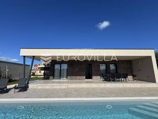 Haus zum Kauf 439.000 € 2 Zimmer 144 m² Jakovici Tinjan