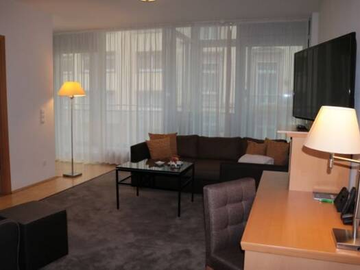 Wohnung zur Miete Wohnen auf Zeit 4.650 € 2 Zimmer 80 m² frei ab sofort Leerbachstraße 0 Westend-Süd Frankfurt am Main 60322