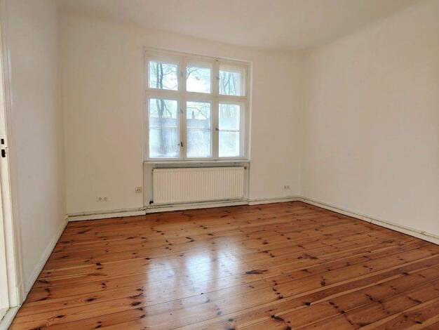 Wohnung zur Miete 370 € 1,5 Zimmer 50,8 m² 1. Geschoss frei ab sofort Wustermarker Str. 15 Spandau Berlin 13583